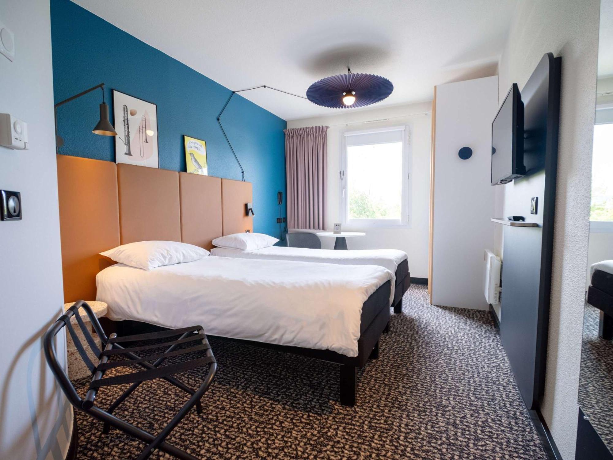 Ibis Avranches Baie Du Mont-Saint-Michel Hotel Exterior photo