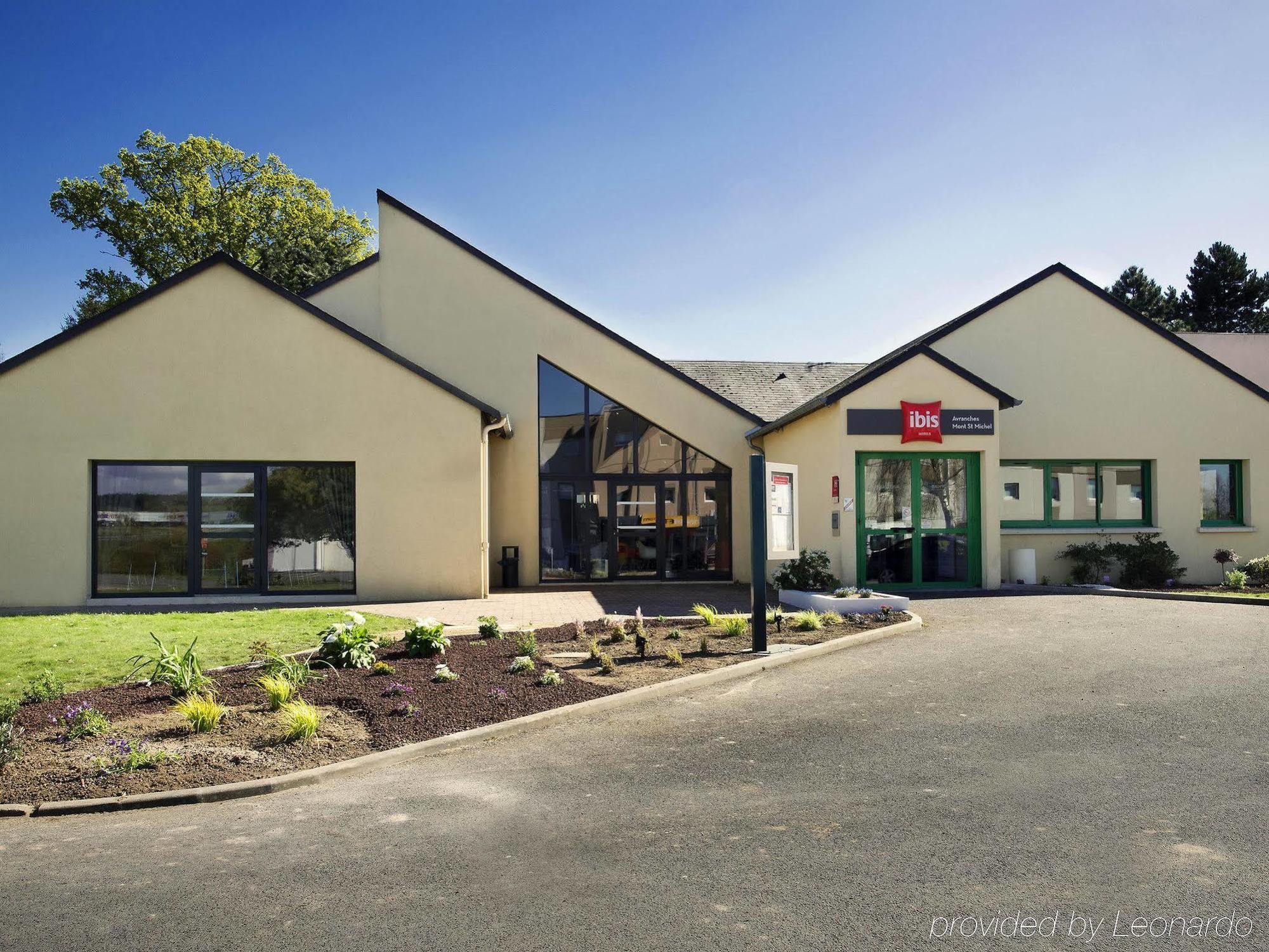 Ibis Avranches Baie Du Mont-Saint-Michel Hotel Exterior photo