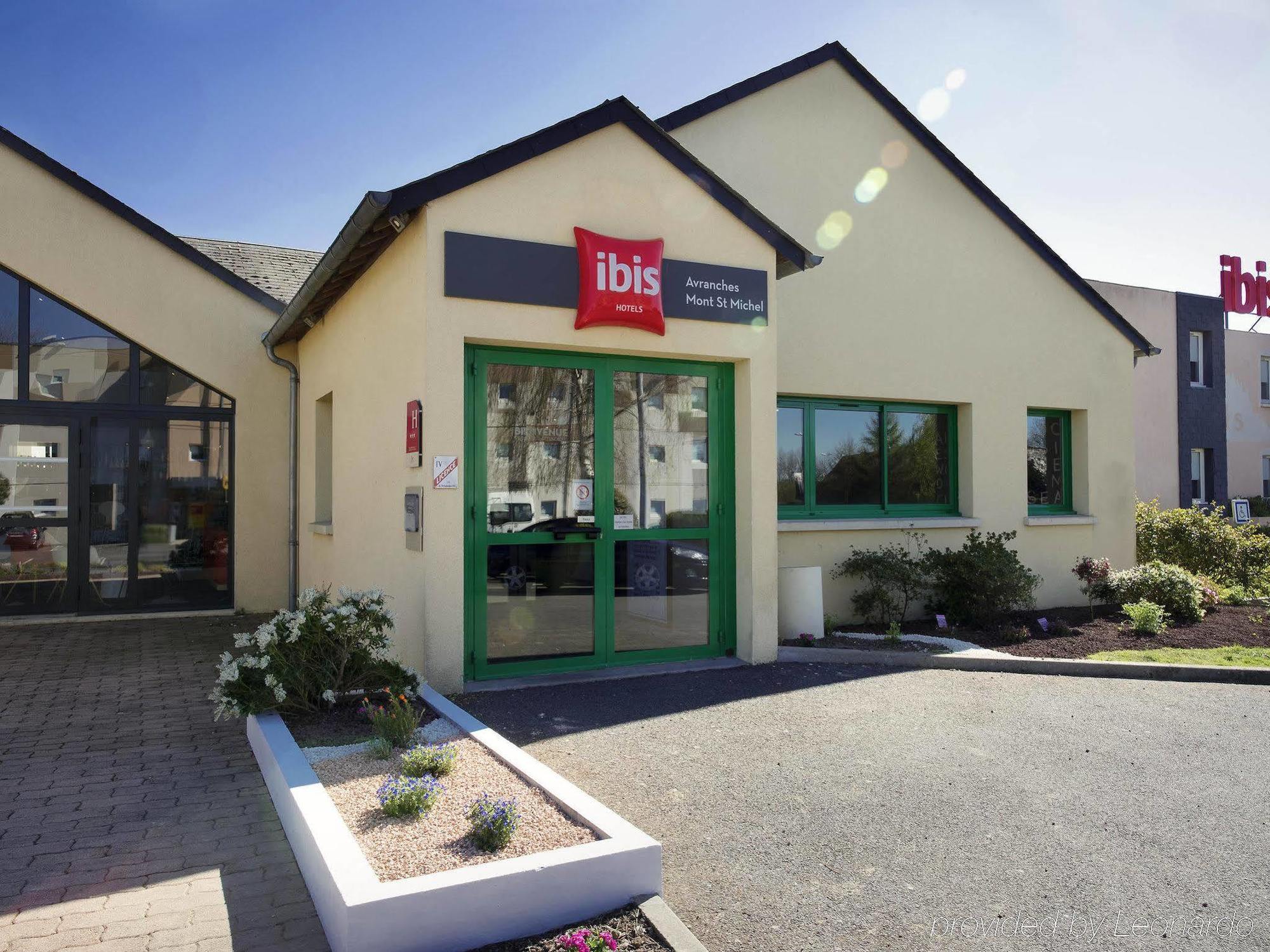 Ibis Avranches Baie Du Mont-Saint-Michel Hotel Exterior photo